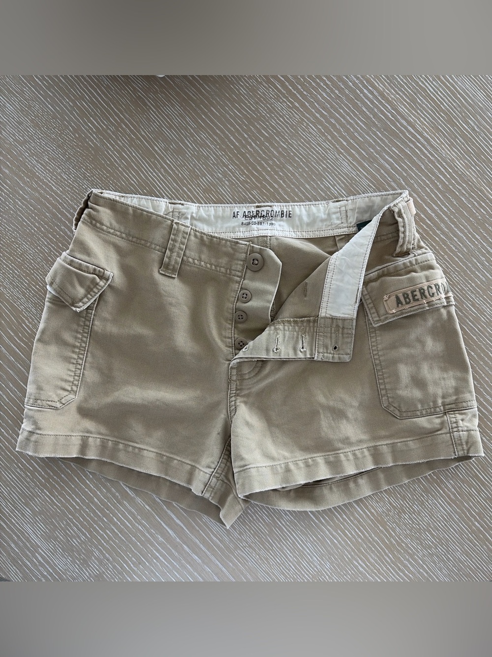 Vintage Abercrombie & Fitch Cargo Shorts Y2K Tan Utility 00s size 2